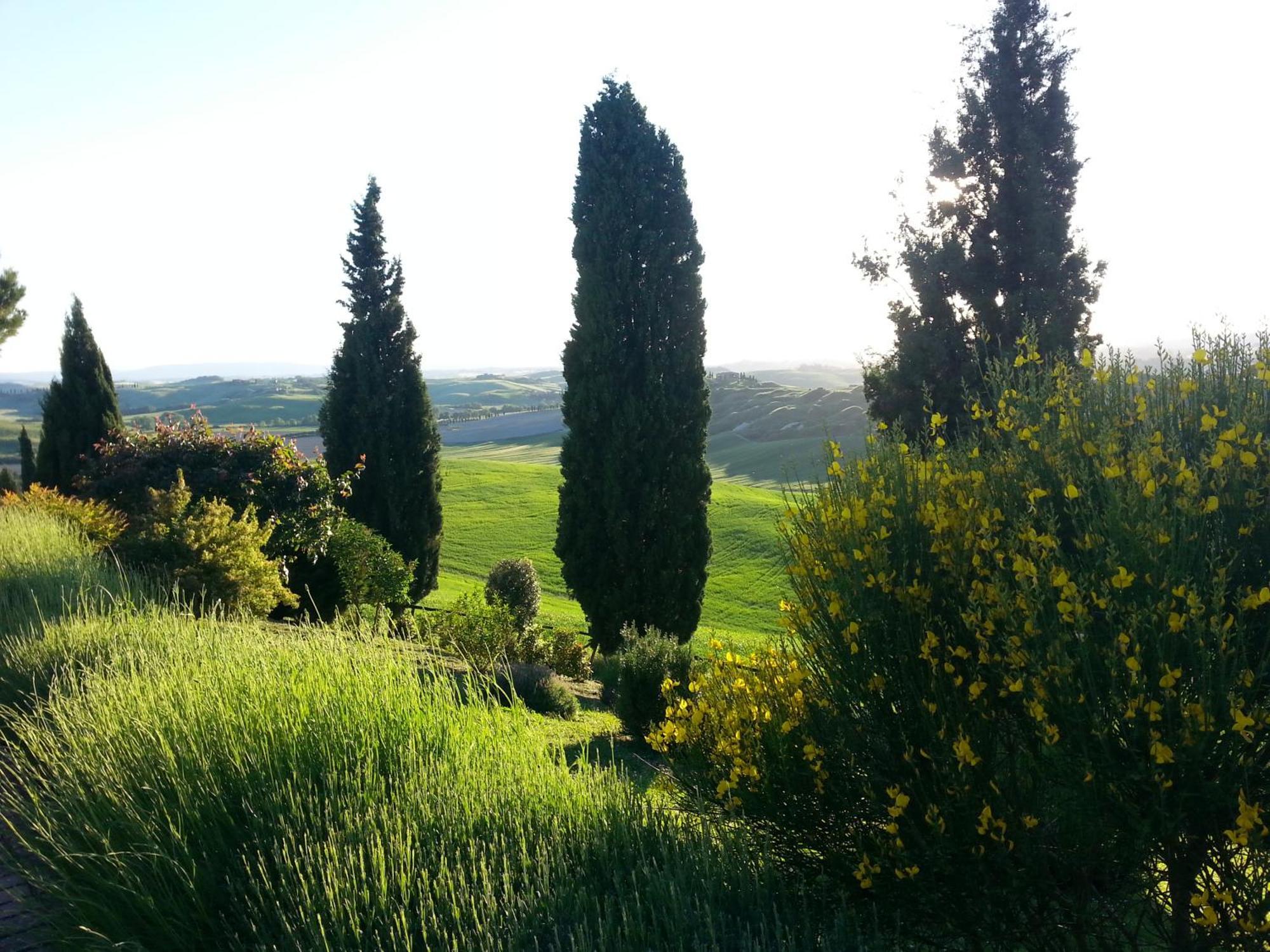 Tuscany Balcony: Crete Senesi Casetta Zewnętrze zdjęcie