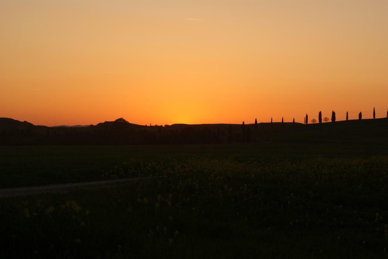Tuscany Balcony: Crete Senesi Casetta Zewnętrze zdjęcie